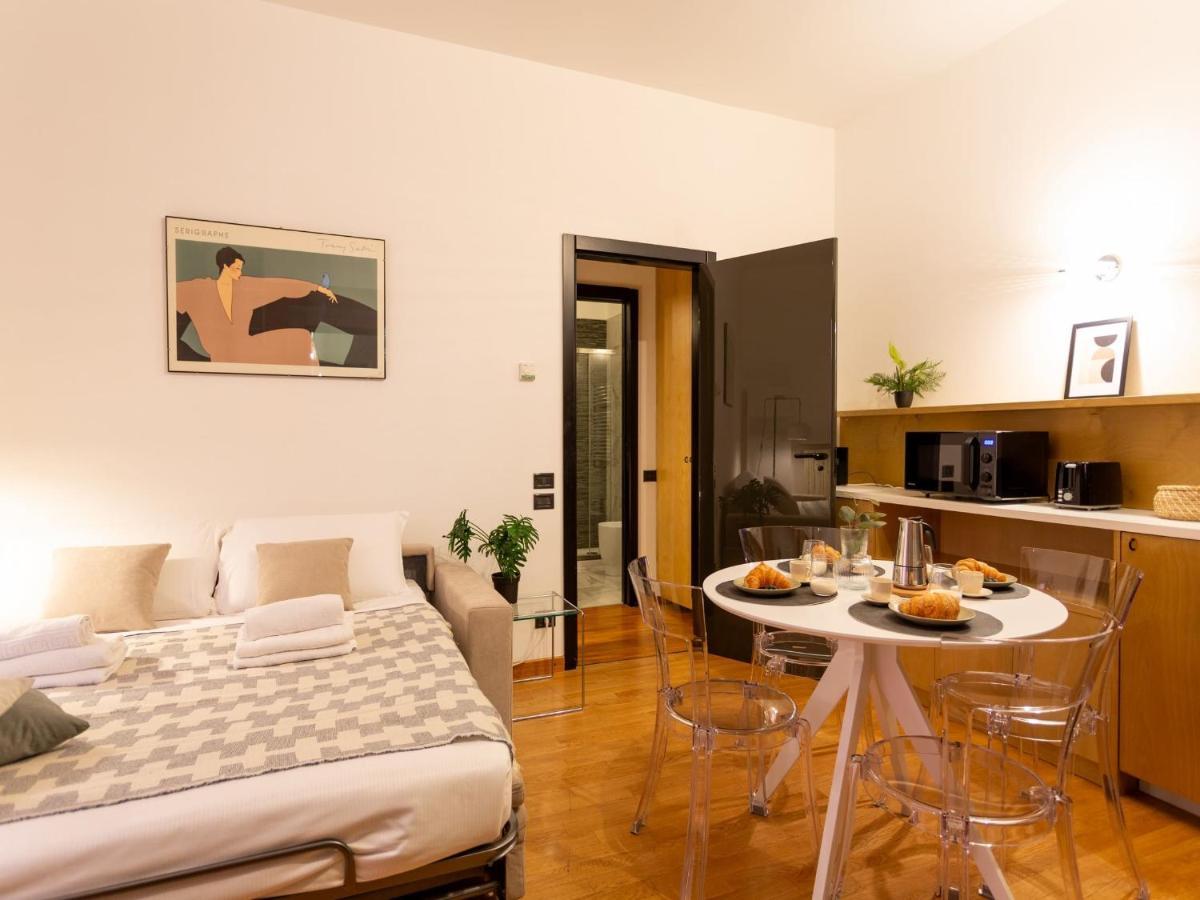 The Best Rent - Modern Apartment In The Center มิลาน ภายนอก รูปภาพ